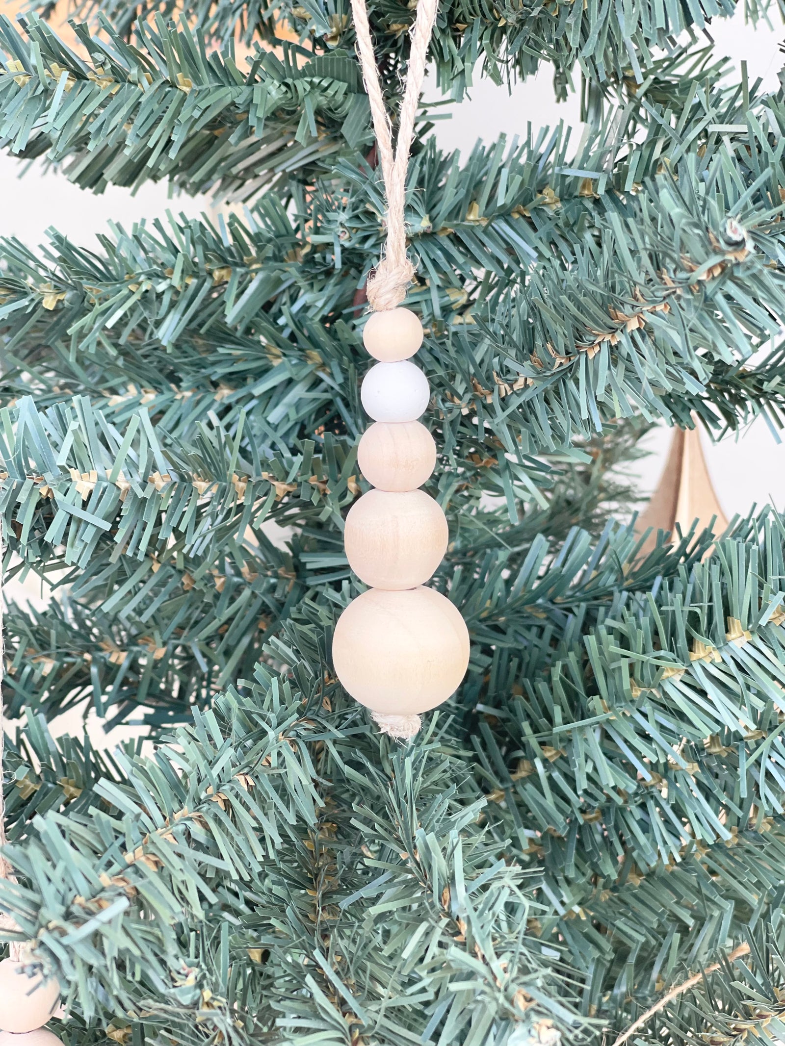 chrissy tree bead drop